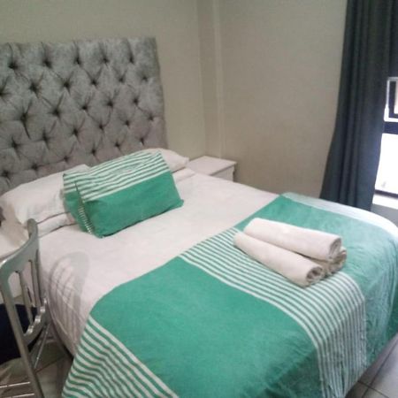 One Rosebank Stay Johannesburg Eksteriør billede
