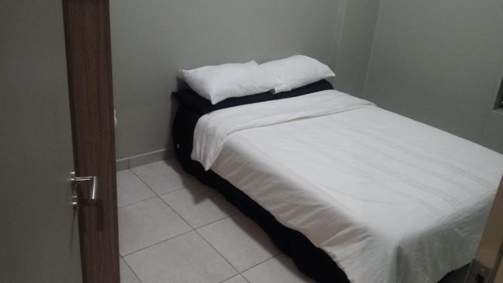 One Rosebank Stay Johannesburg Eksteriør billede